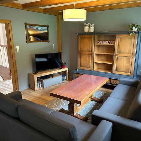 Modernisierte Ferienwohnung Im Schoenen Sauerland Meschede Exterior foto