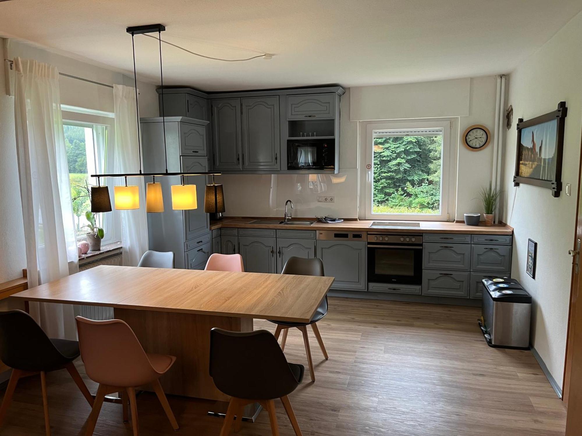 Modernisierte Ferienwohnung Im Schoenen Sauerland Meschede Exterior foto