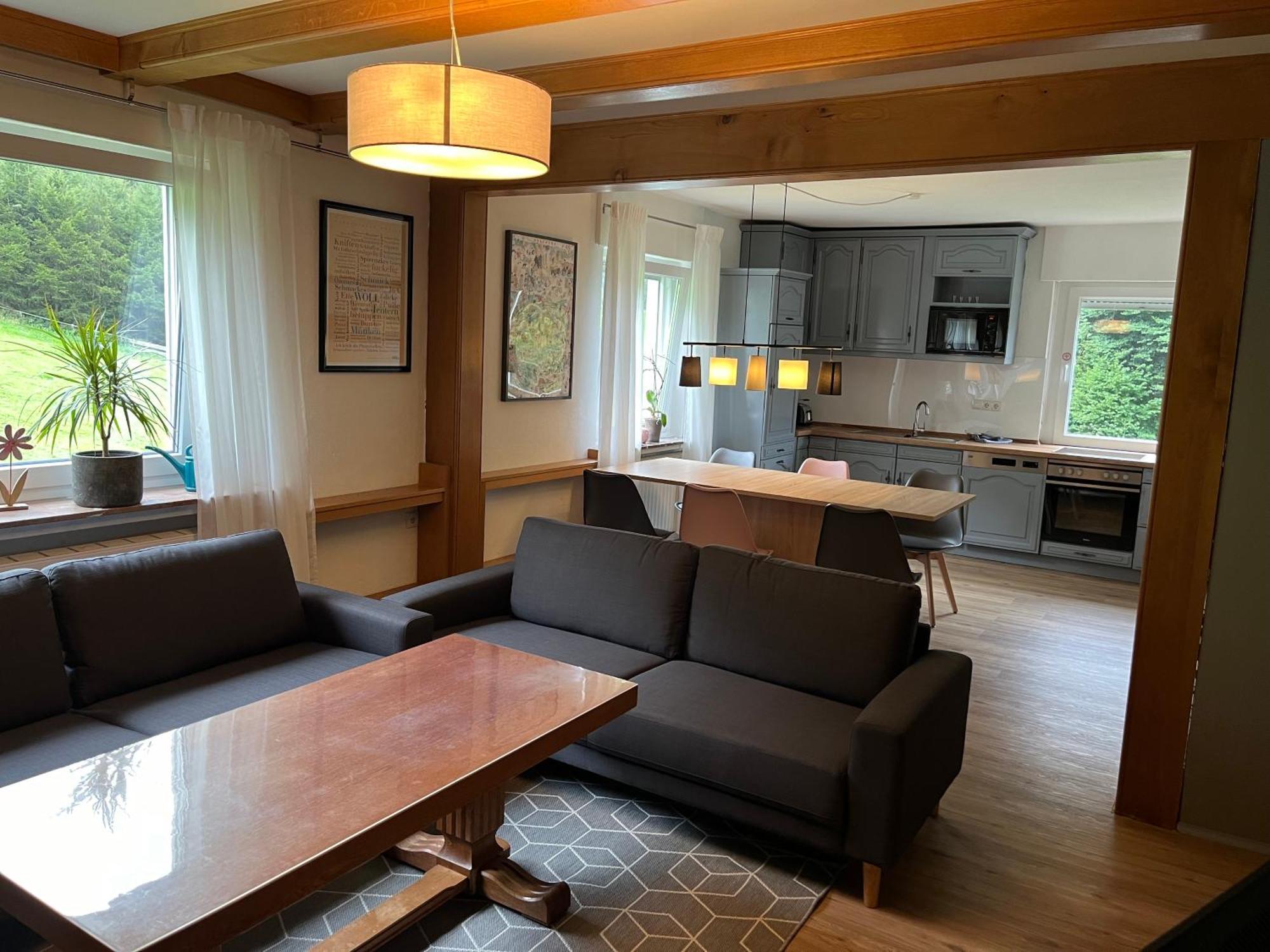 Modernisierte Ferienwohnung Im Schoenen Sauerland Meschede Exterior foto